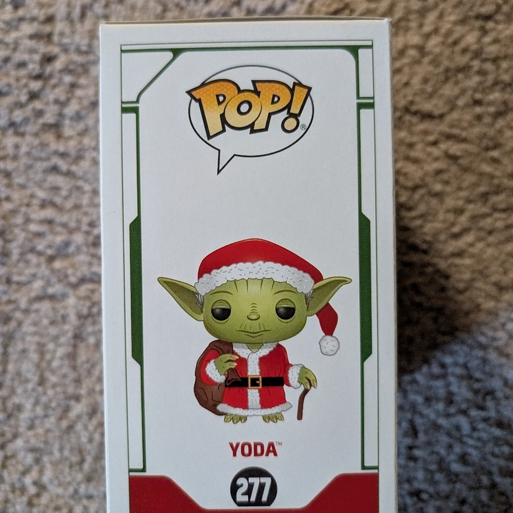 Funko Pop! Star Wars Yoda As Santa - Picture 4 of 6